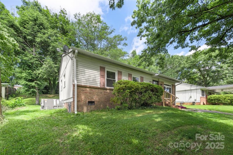 Property image 5 at 1075 Parkview Drive, Gastonia, NC 28054