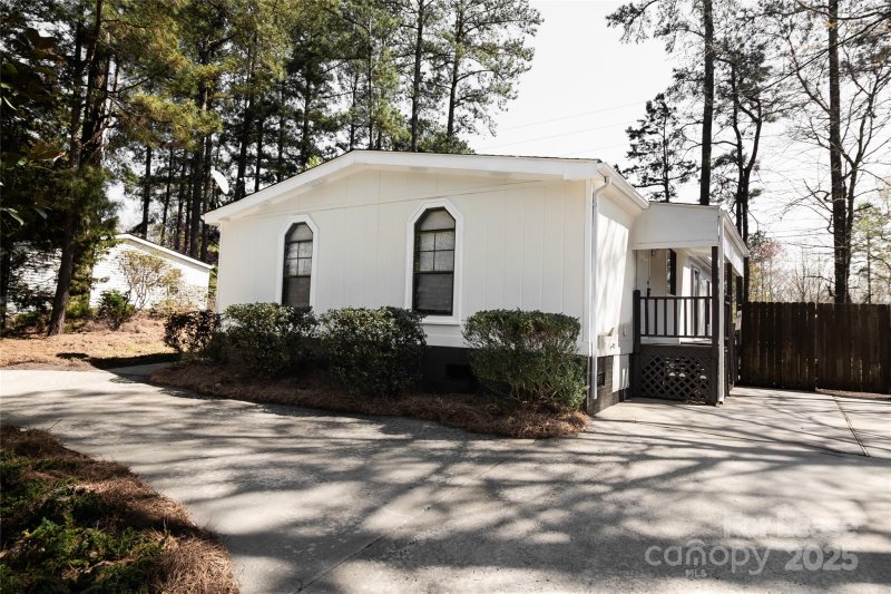 1172 Southwoods Drive