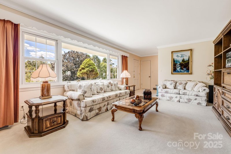 Property image 3 of 8 Fox Chase Road in Woodland Hills, Asheville, NC 28804