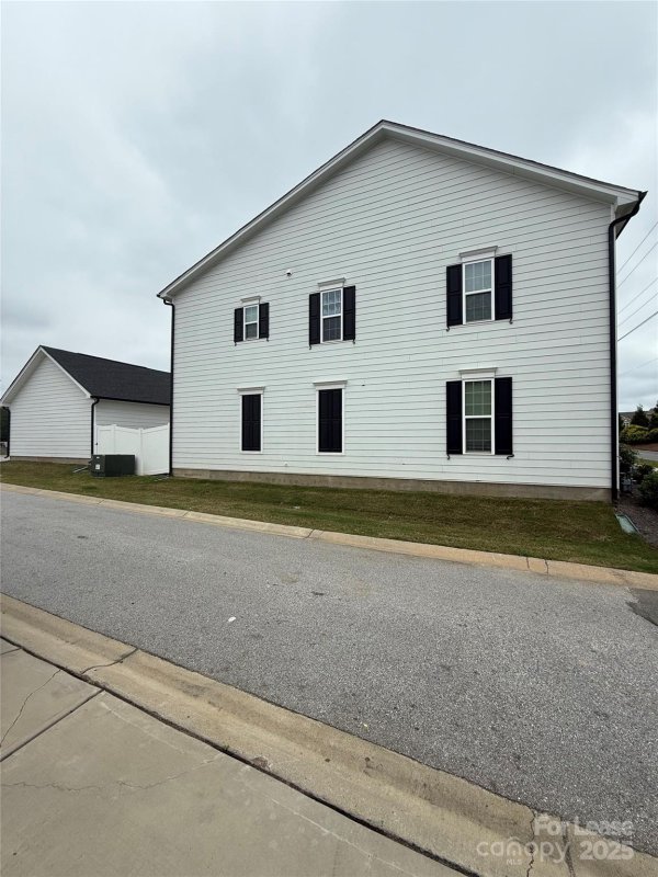 Property image 3 at 140 Hamrick Road, Gastonia, NC 28056