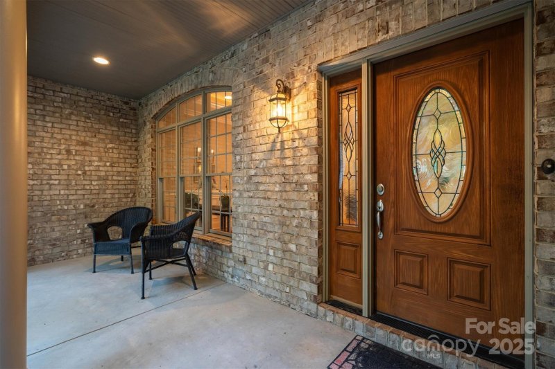 Property image 4 at 9002 Fair Oak Drive, Sherrills Ford, NC 28673