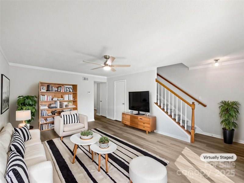 Property image 2 at 1908 Harvest Lane, Charlotte, NC 28210