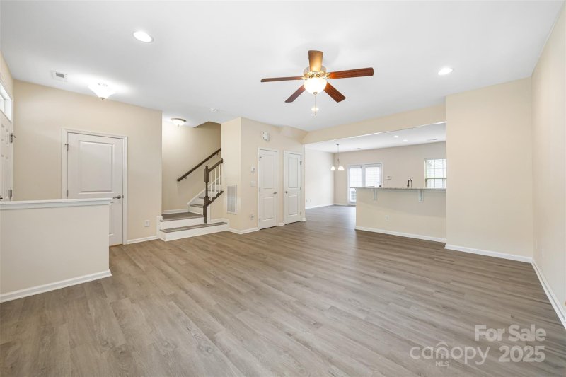 Property image 4 at 3039 Potomac River Parkway, Charlotte, NC 28217