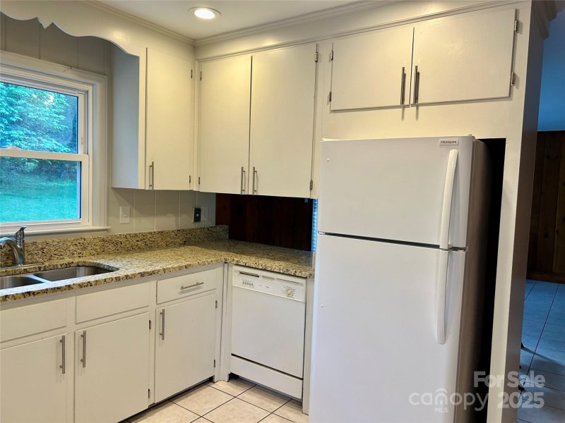 Property image 4 at 5734 Brookhaven Road, Charlotte, NC 28210