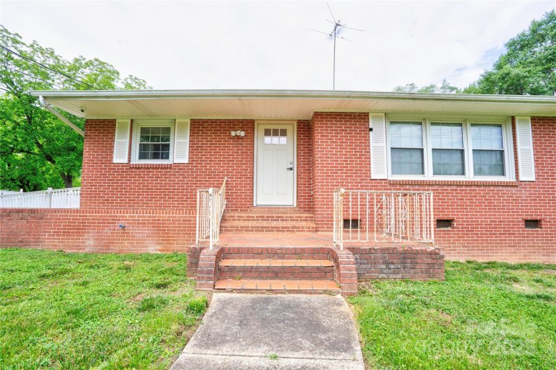 Property image 5 of 800 Charles Road in Wesson Heights, Shelby, NC 28150