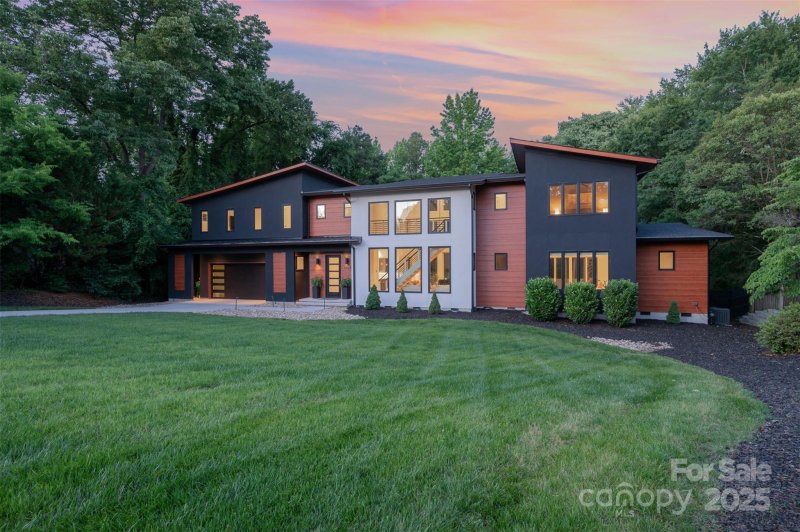 Property image 2 at 5925 Creola Road, Charlotte, NC 28270