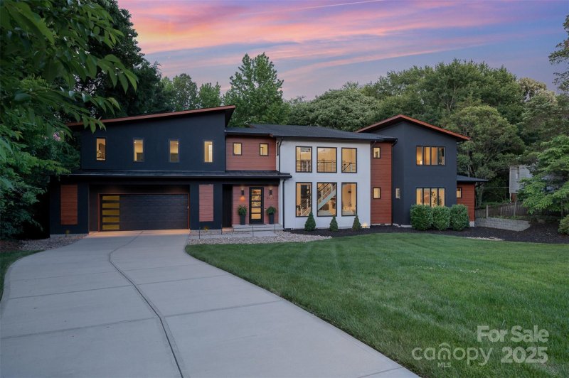 Property image 3 at 5925 Creola Road, Charlotte, NC 28270