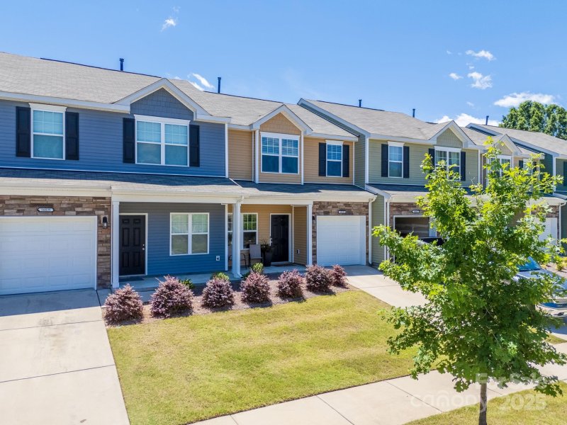 Property image 4 at 16039 Simril Court, Charlotte, NC 28278