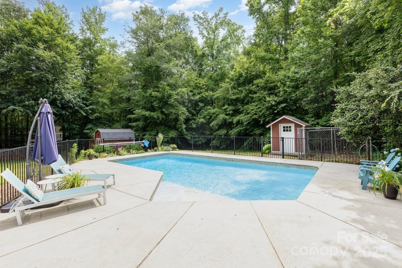 Property image 2 of 8121 Cane Pointe Lane in Cane Pointe, Waxhaw, NC 28173