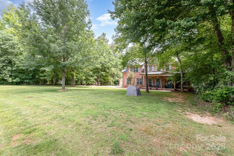 Property image 5 of 8121 Cane Pointe Lane in Cane Pointe, Waxhaw, NC 28173