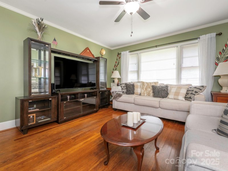 Property image 3 of 5629 Ruth Drive in Shannon Park, Charlotte, NC 28215