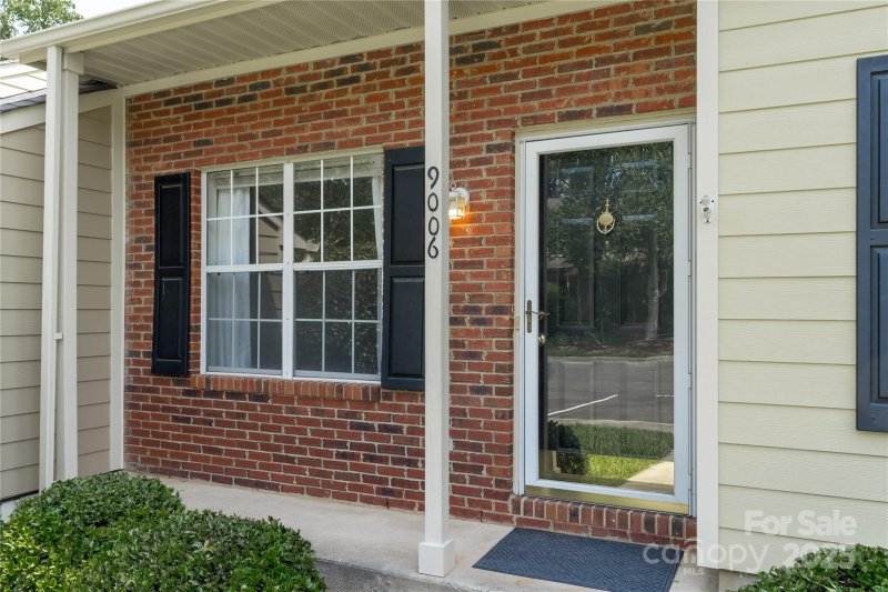 Property image 3 at 9006 Four Mile Creek Road, Charlotte, NC 28277