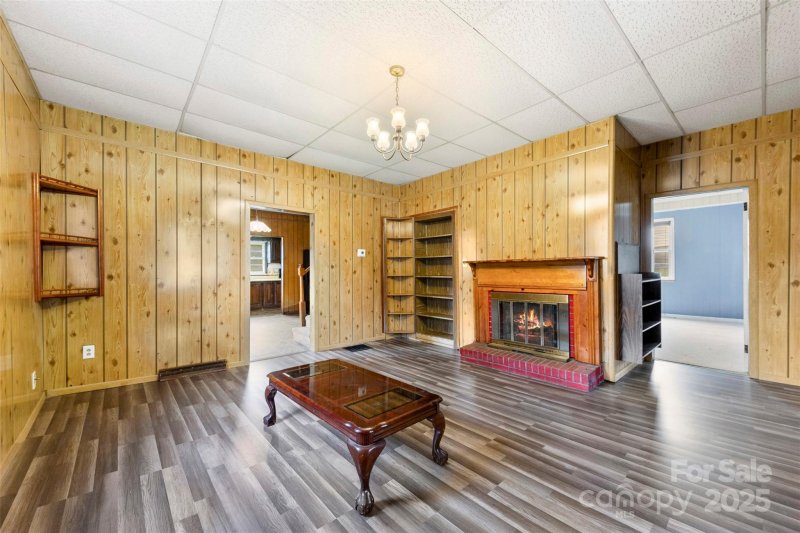 Property image 3 of 217 S Highland Street in Firestone Cotton Mills, Gastonia, NC 28052