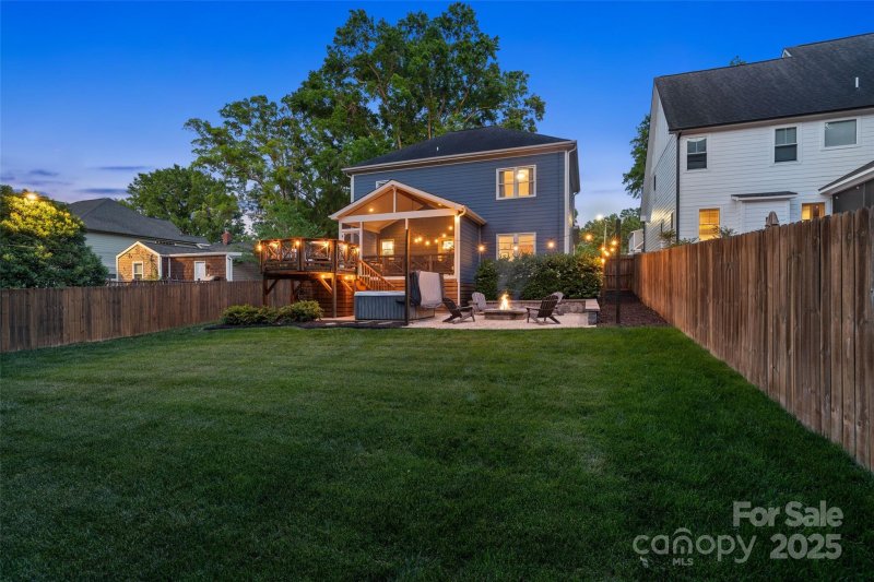 Property image 4 of 2217 Yadkin Avenue in Villa Heights, Charlotte, NC 28205