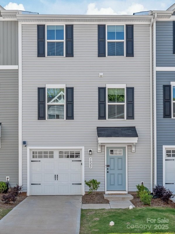 Property image 2 at 5023 Daybell Street, Charlotte, NC 28214