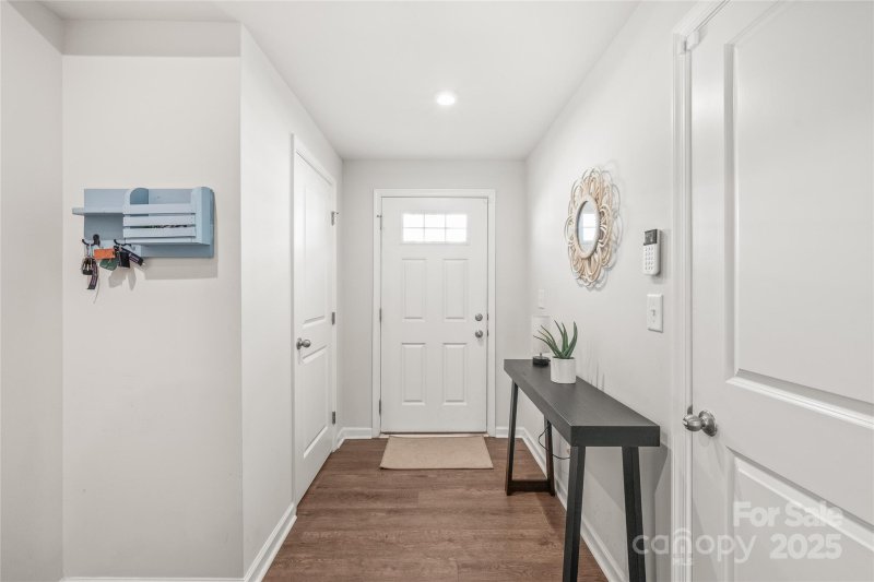 Property image 4 at 5023 Daybell Street, Charlotte, NC 28214