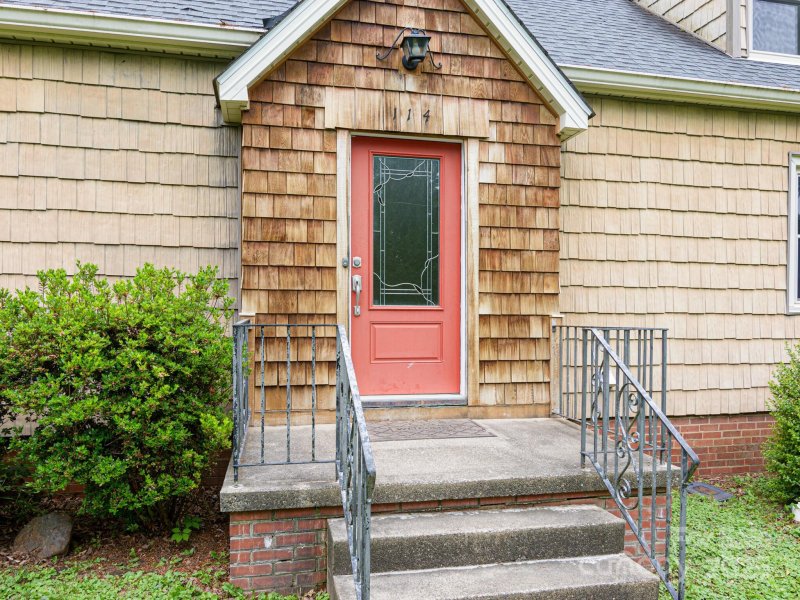 Property image 4 of 114 Eastwood Avenue in Grovemont, Swannanoa, NC 28778