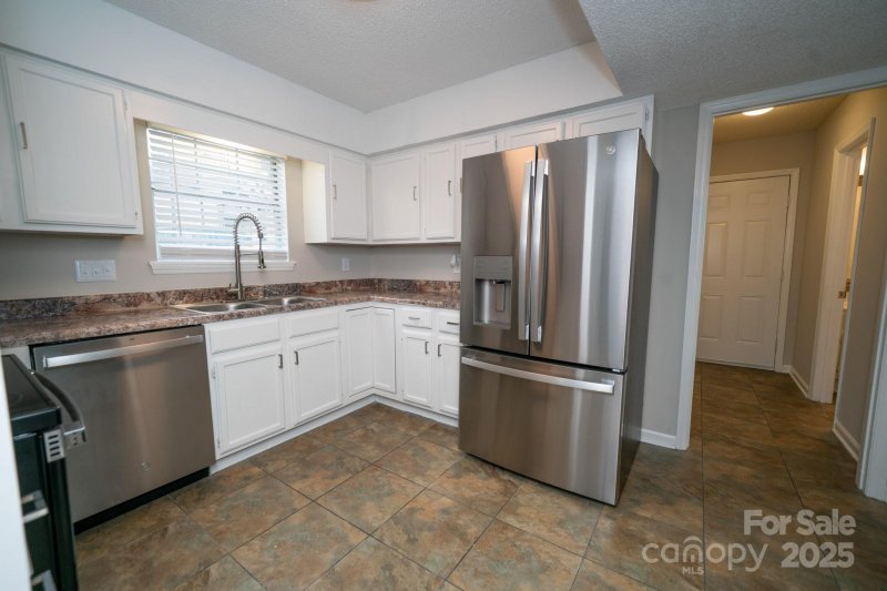 Property image 4 at 8125 Sheringham Way, Charlotte, NC 28227