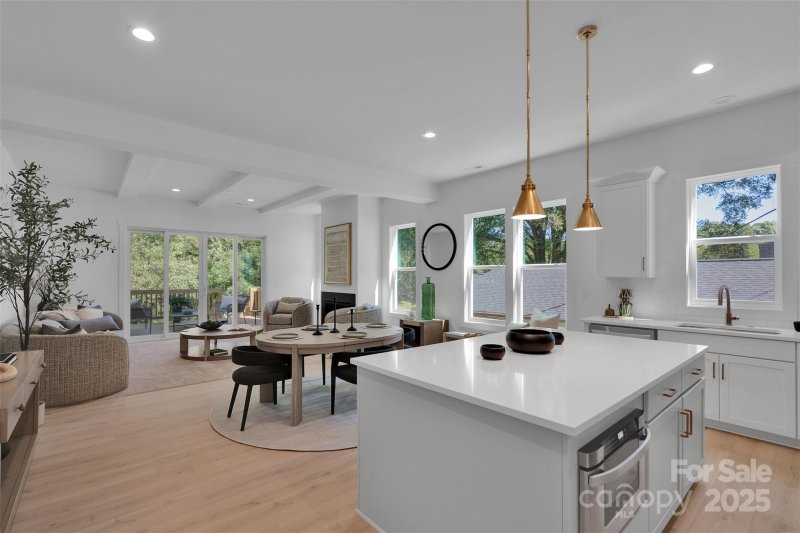 Property image 4 at 5615 Lantana Avenue, Charlotte, NC 28212