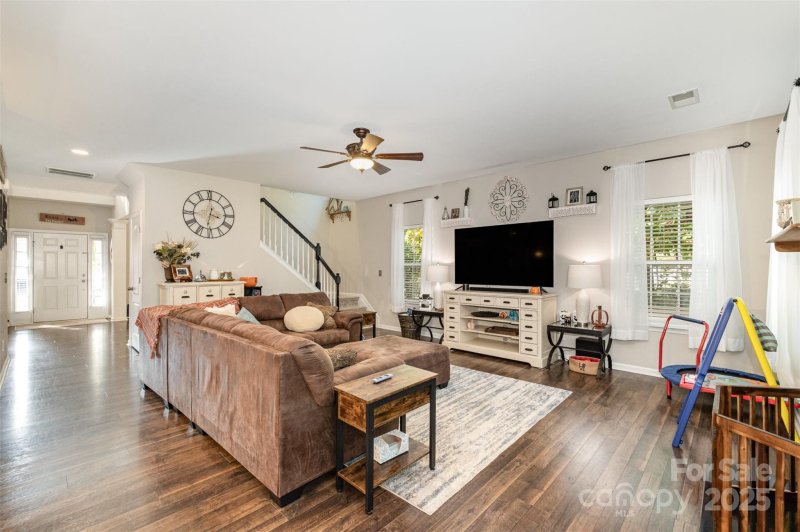 Property image 3 at 35 Dorie Drive, Belmont, NC 28012