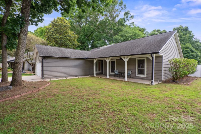 Property image 3 at 3807 Sweetgrass Lane, Charlotte, NC 28226