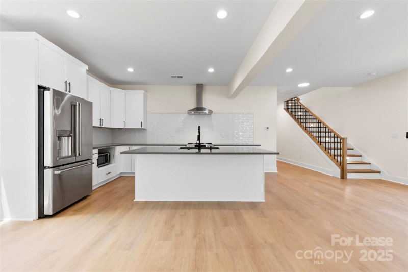 Property image 2 of 3420 Tappan Place in The Arts District, Charlotte, NC 28205