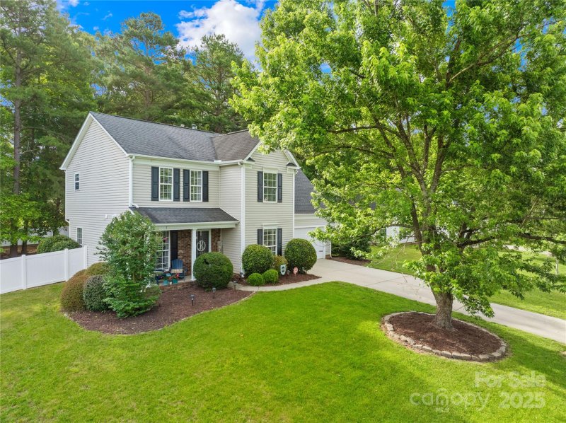 Property image 2 at 8020 Sheckler Lane, Matthews, NC 28104