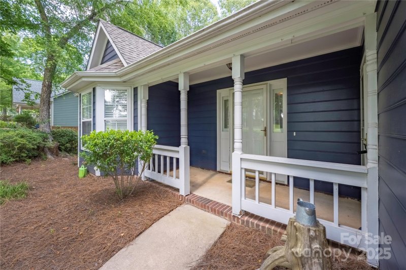 Property image 3 of 172 Valleybrook Drive in Catawba Springs, Denver, NC 28037