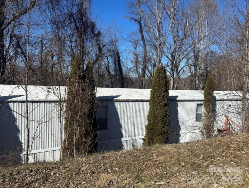 Rolling Acres Estates, Canton Community