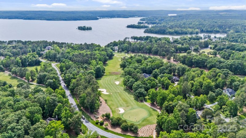 Property image 4 of 135 Yadkin Falls Road in Uwharrie Point, New London, NC 28127