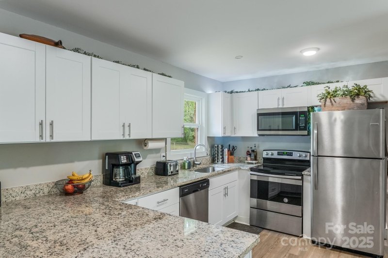 Property image 4 at 613 Poplar Drive, Shelby, NC 28152