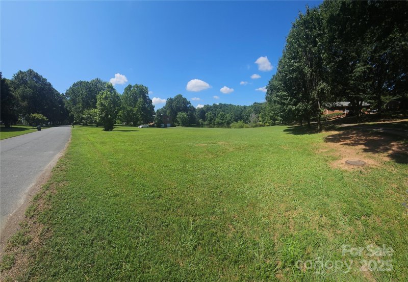 Property image 3 at 6339 Farmlake Drive, Mint Hill, NC 28227