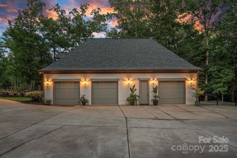 Property image 5 at 10300 Sweetleaf Place, Charlotte, NC 28278