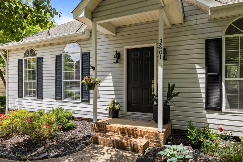 Property image 4 at 3801 Rosedown Drive, Matthews, NC 28105