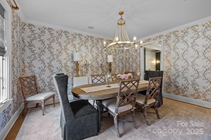 Property image 4 of 1625 Bibury Lane in Myers Park, Charlotte, NC 28211