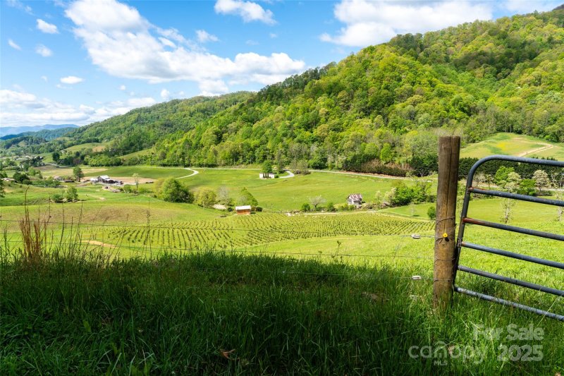 Property image 3 of 72 Lonesome Pines Road in Hidden Valley, Clyde, NC 28721