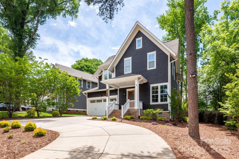 Property image 2 at 1620 Arnold Drive, Charlotte, NC 28205