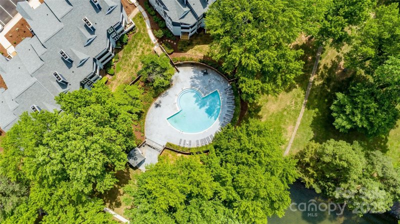 Property image 3 at 302 Northwest Drive, Davidson, NC 28036