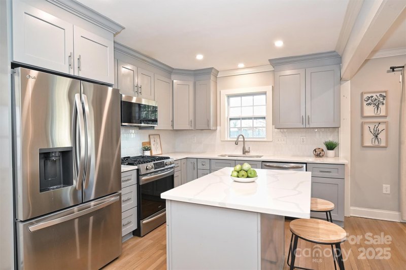 Property image 4 at 532 Scaleybark Road, Charlotte, NC 28209