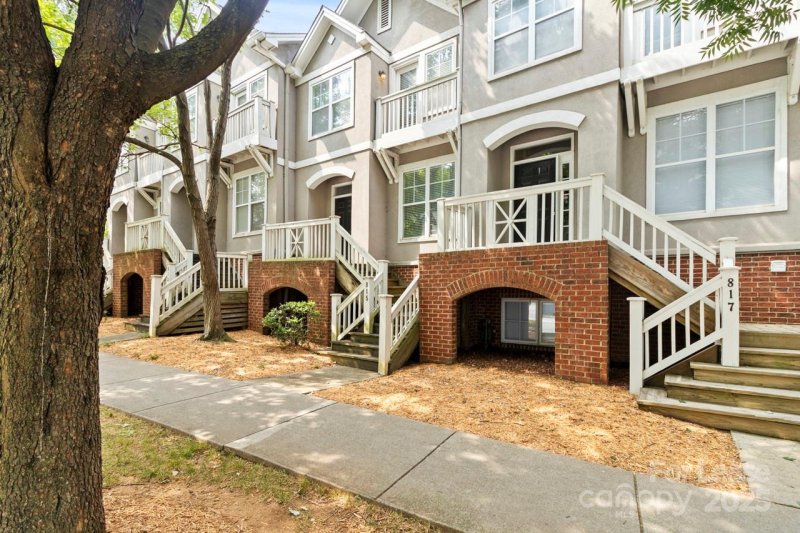 Property image 2 at 815 W 4th Street, Charlotte, NC 28202