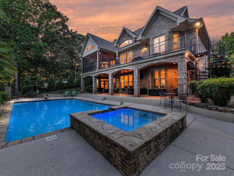 Property image 2 of 4290 Barbrick Street in Edgewater, Sherrills Ford, NC 28673