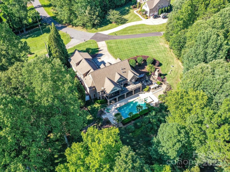 Property image 4 of 4290 Barbrick Street in Edgewater, Sherrills Ford, NC 28673