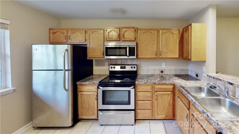 Property image 4 at 3236 Summercroft Lane, Charlotte, NC 28269