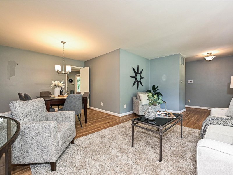 Property image 5 at 4000 Chandworth Road, Charlotte, NC 28210