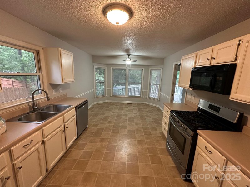 Property image 3 at 4 Bramble Court, Arden, NC 28704