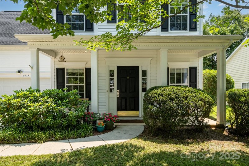 Property image 4 at 16121 Wrights Ferry Road, Charlotte, NC 28278