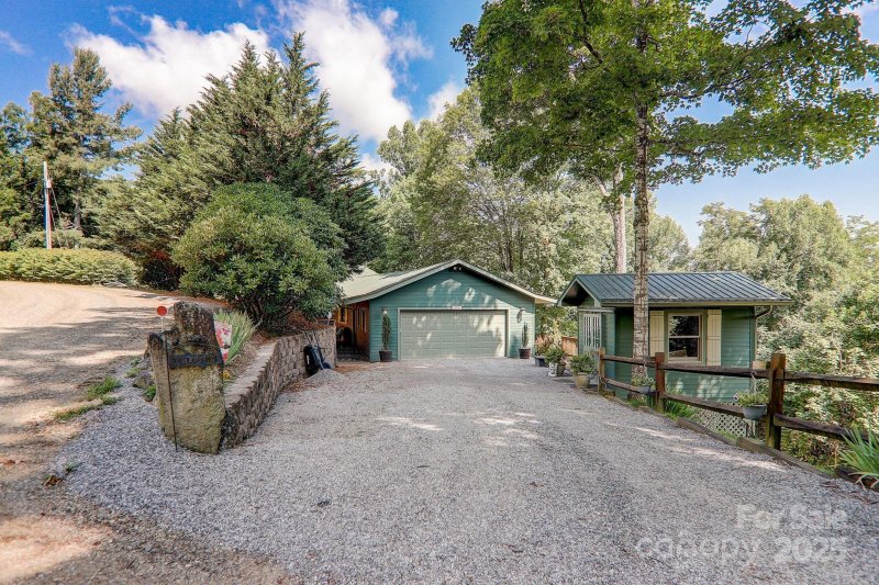 Property image 5 of 274 Slippery Rock Road in Cataloochee Ranch Estates, Waynesville, NC 28785