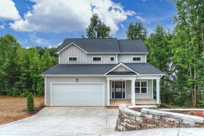 Property image 3 of 126 Meadow Glen Drive in Meadow Glen, Troutman, NC 28166