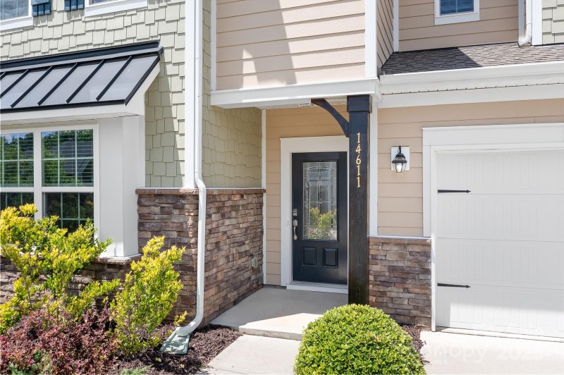Property image 2 at 14611 Murfield Court, Charlotte, NC 28278