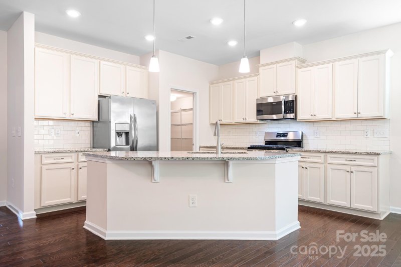 Property image 5 at 14611 Murfield Court, Charlotte, NC 28278